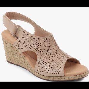 NWT Clark’s size 8 Lafely Wedges